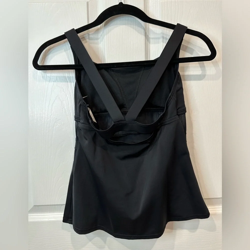 Like New Nike Sport Tank w Built in Bra Size Small. Black w Sheer Front Sections - Picture 11 of 13